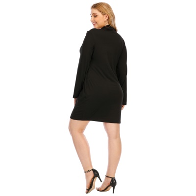 Robe longue boule avec hanches et demi-col haut
