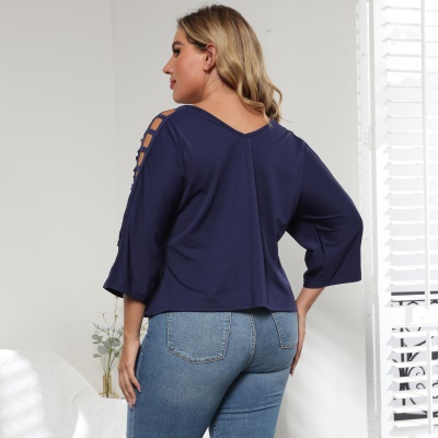 Haut femme creux fleur col V manches chauve-souris