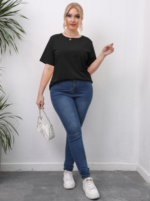 Top femme avec ailes creuses et fleurs brûlées