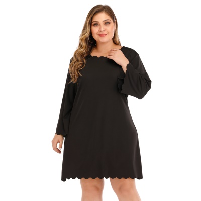 Robe femme avec bord ondulé ample droit tissu Goni