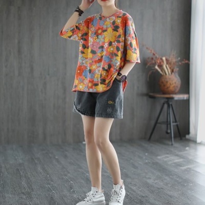 T-shirt grande taille col rond et manches semi longues