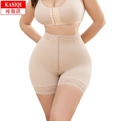 Body serré, taille ajustée, taille plus grande