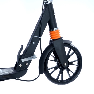 Trotinette pliable avec reduction des chocs