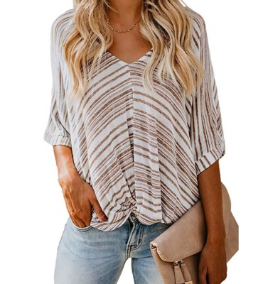 Top grande taille col V manches semi longues