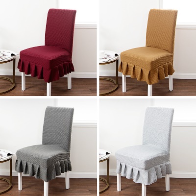 Housse de chaise avec jupe mélangée