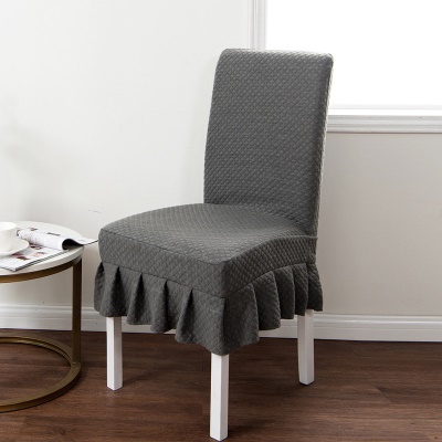 Housse de chaise avec jupe mélangée