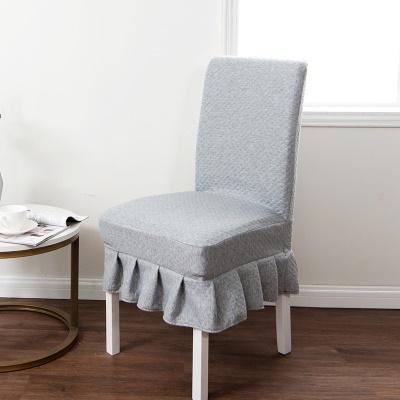 Housse de chaise avec jupe mélangée
