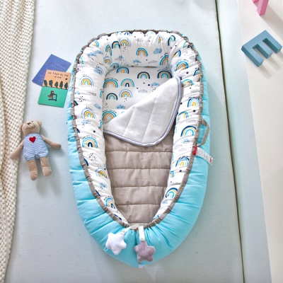 Berceau pliant portable avec coussin entièrement déchargeable