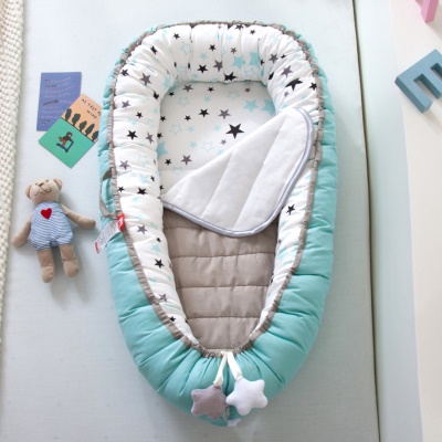 Berceau pliant portable avec coussin entièrement déchargeable