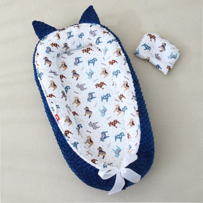 Lit de bébé Doudou en velours arc pliable et portable