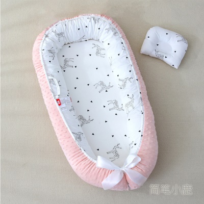 Berceau Doudou velours avec couette bionique