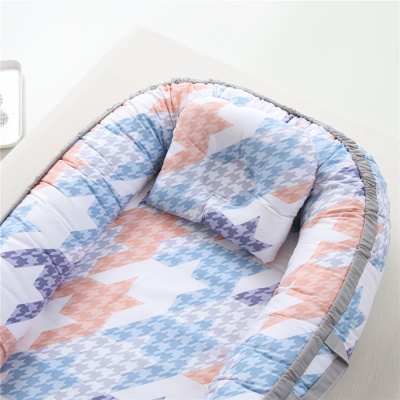 Lit de bébé entièrement tissé tissu amovible et portable