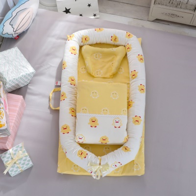 Lit bébé en coton satiné avec couette