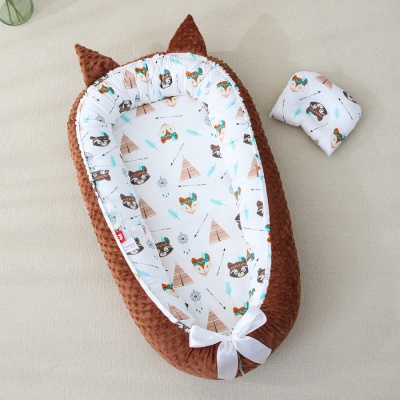Lit de bébé Doudou en velours arc pliable et portable