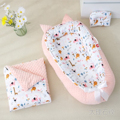 Lit de bébé Doudou velours pliant portatif avec courtepointe