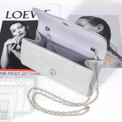 Sac à bandoulière personnalisé incrusté de diamants