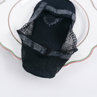 Chaussettes pour femmes dentelle dentelle fond de coton talon de silicone