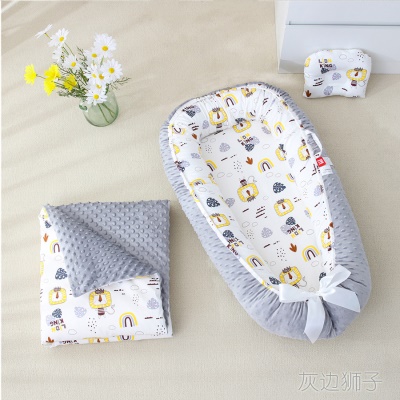Lit bébé doudou velours portatif avec couette