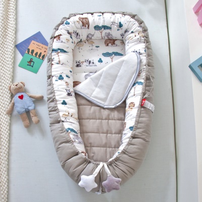 Berceau pliant portable avec coussin entièrement déchargeable