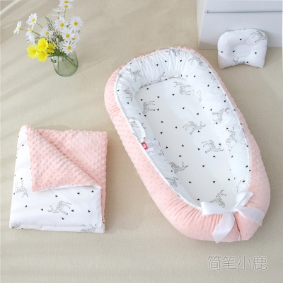 Lit bébé doudou velours portatif avec couette