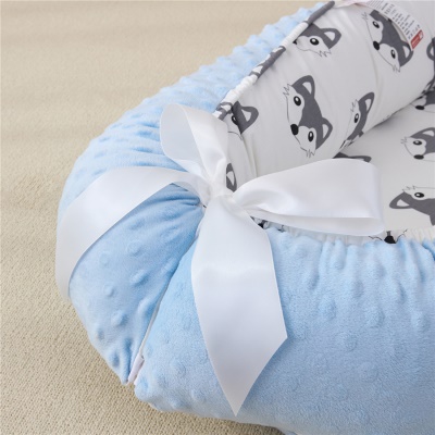 Lit de bébé Doudou velours pliant portatif avec courtepointe