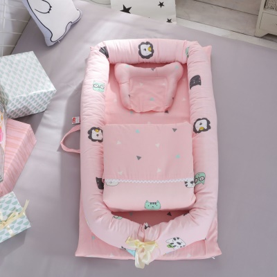 Lit bébé en coton satiné avec couette