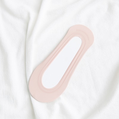 Chaussettes pour femmes couleur brillante soie glacée fond de coton bouche peu profonde Silicone antidérapant