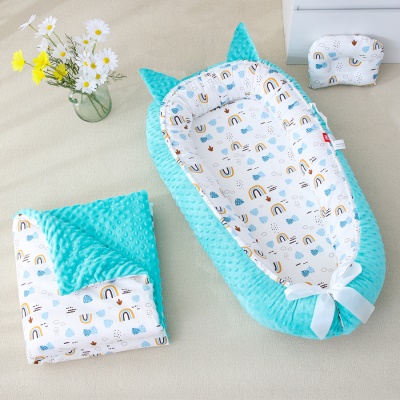 Lit de bébé Doudou velours pliant portatif avec courtepointe