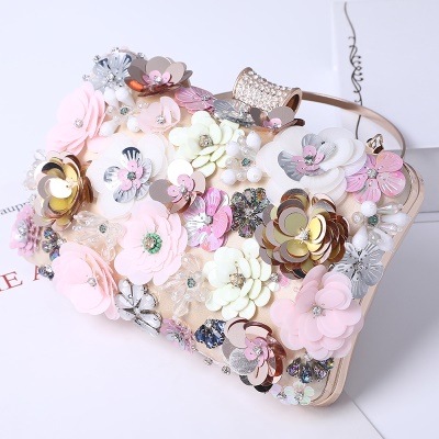 Sac de dîner fleuri sac de femme brodé de perles