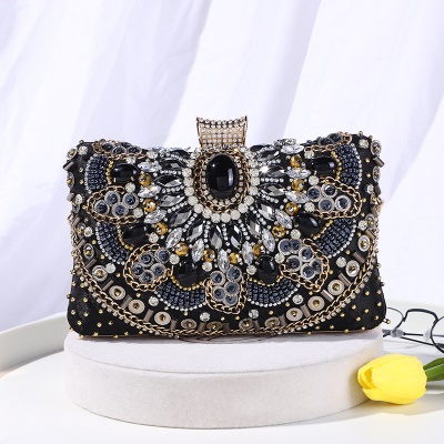 Kit de maquillage de charme de sac de dîner brodé perlé
