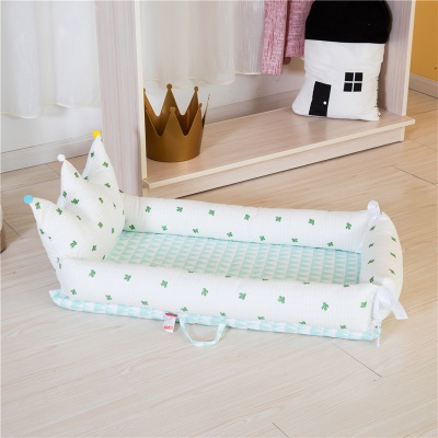 Berceau forme couronne démontable et lavable bionique
