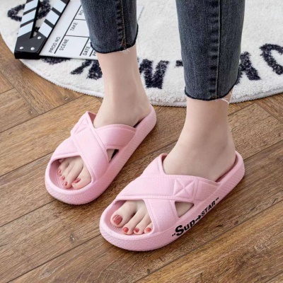 Babouches pour hommes avec sangle croisée fond souple PVC