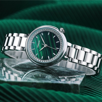 montre cadran vert papillon double bouton étanche
