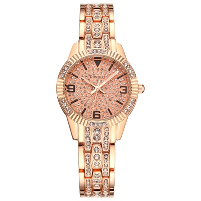 Montre pour femmes avec diamants Mouvement anglais en alliage de zinc