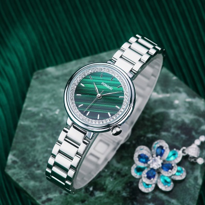 montre cadran vert papillon double bouton étanche