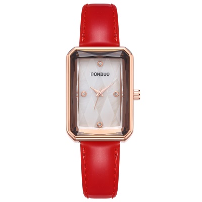 Montres dames cadran carré en alliage de zinc placage sous vide bande maille