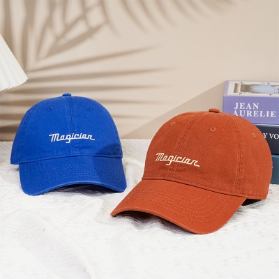 Casquette à visière lettre brodée en coton lavé réglable