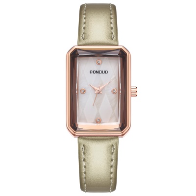 Montres dames cadran carré en alliage de zinc placage sous vide bande maille