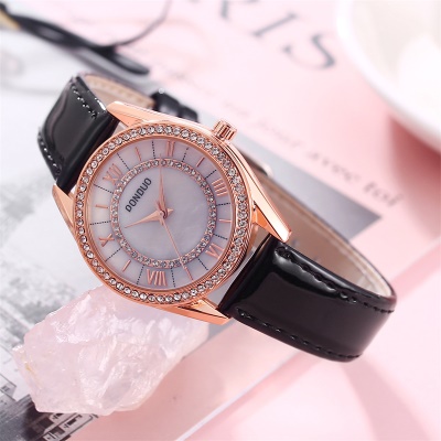 Montres dames aiguilles imperméables en alliage de zinc ceinture