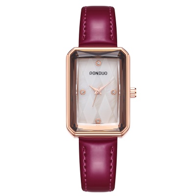 Montres dames cadran carré en alliage de zinc placage sous vide bande maille