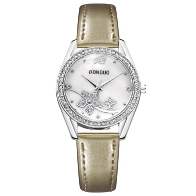 Montres dames disque avec diamants bracelet en cuir nacré
