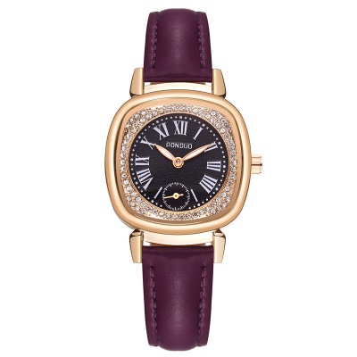 Montres dames cadran carré serti de diamants bracelet en cuir