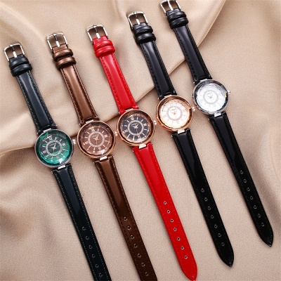 Montres dames chiffres romains bracelet en cuir brillant quartz imperméable
