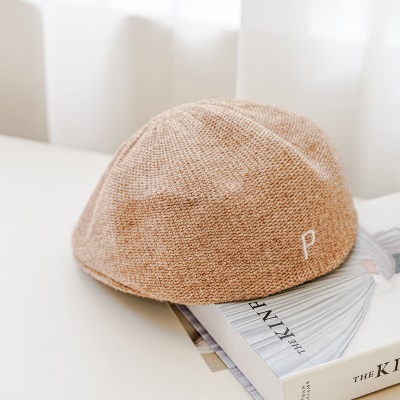 Casquette polyvalente en béret tricoté