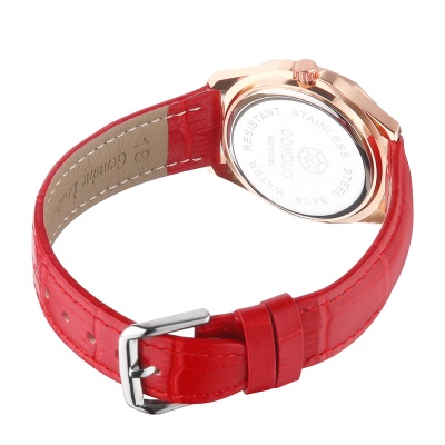 Montres pour dames chiffres gravés bracelet en cuir imperméable