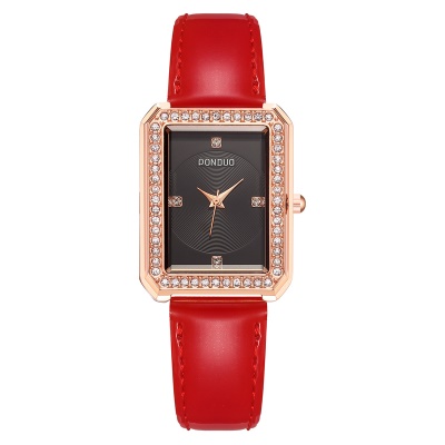 Montres dames cadran carré bracelet en cuir de vache serti de diamants