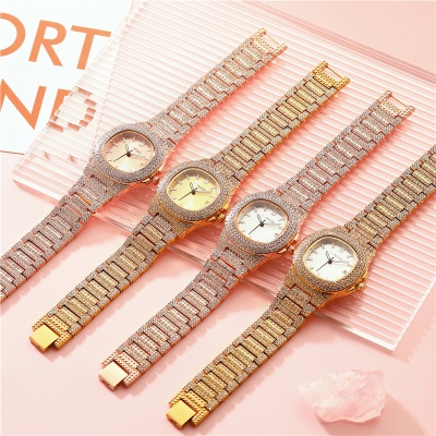 montre en acier bracelet plein anneau avec diamant imperméable