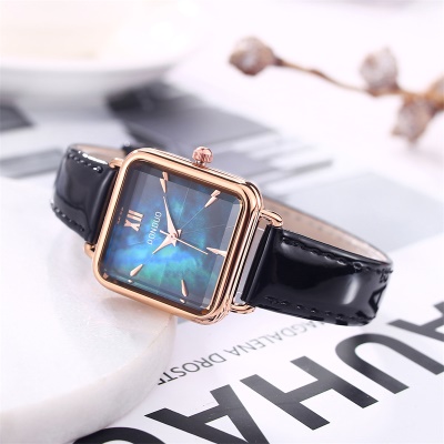 Montres pour dames cadran carré en acier/bracelet en cuir étanche