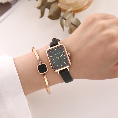 montre cuir/placage sous vide maille avec quartz pierre cadran carré