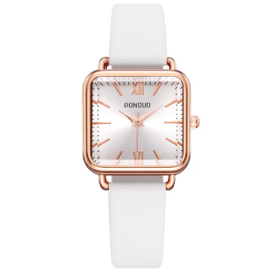 montre cuir de vache avec étanche petit verre lisse